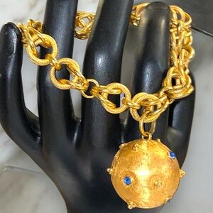***SOLD*** 1940’S 18k 750 Yellow Gold 10mm WIDE SPUTNIK Charm Pendant Bracelet!